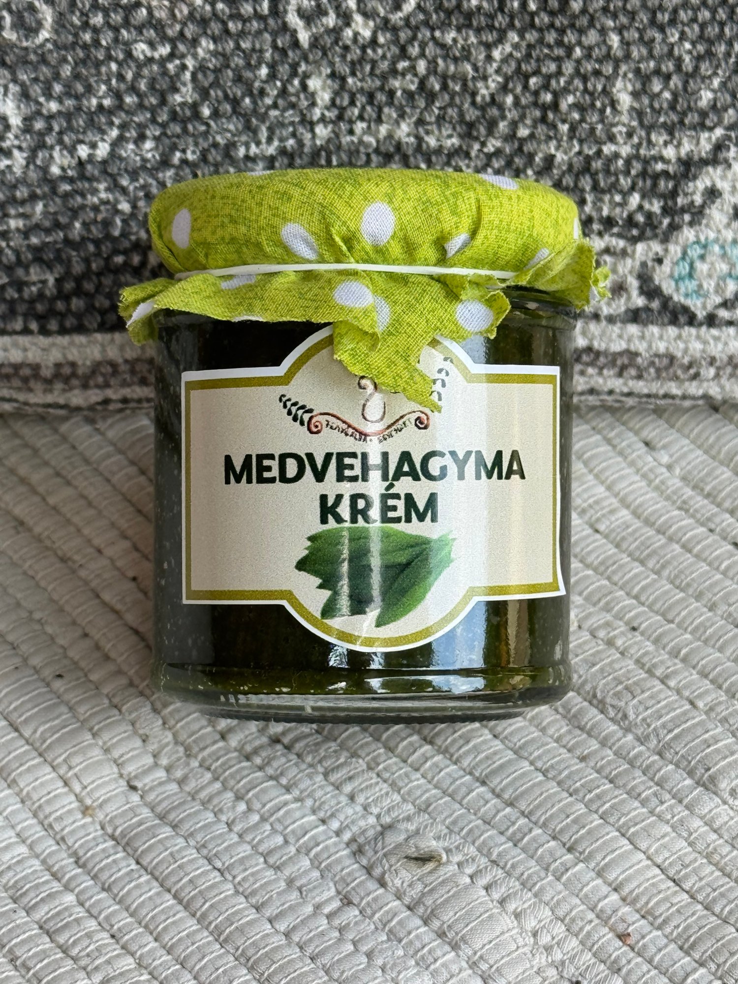 Medvehagyma krém