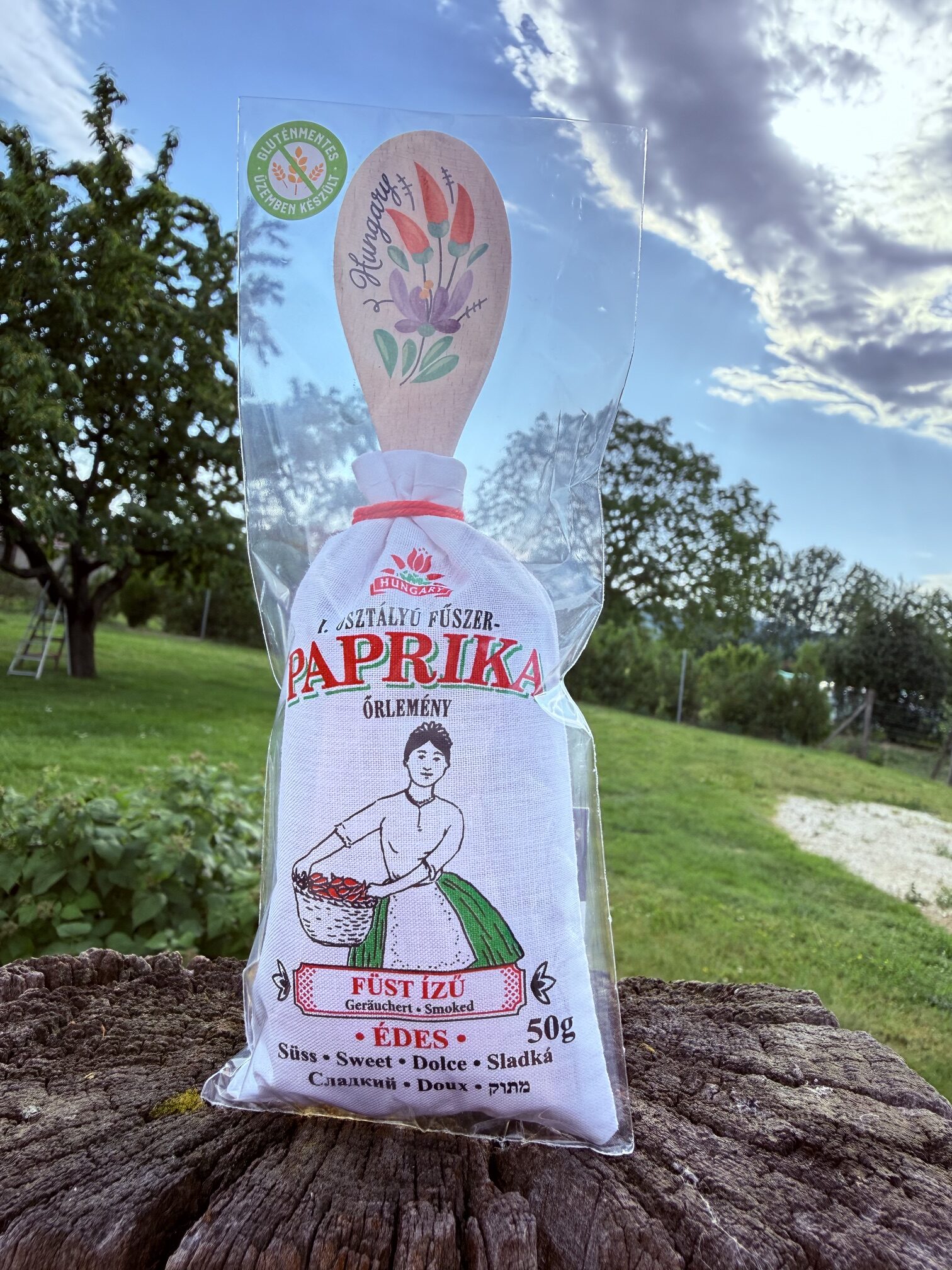 Fűszerpaprika őrlemény Fakanalas Vászonzsákban – édes – FÜST ÍZŰ