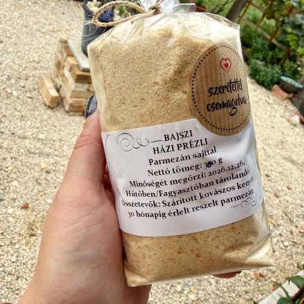 Bajszi - Házi prézli parmezánnal