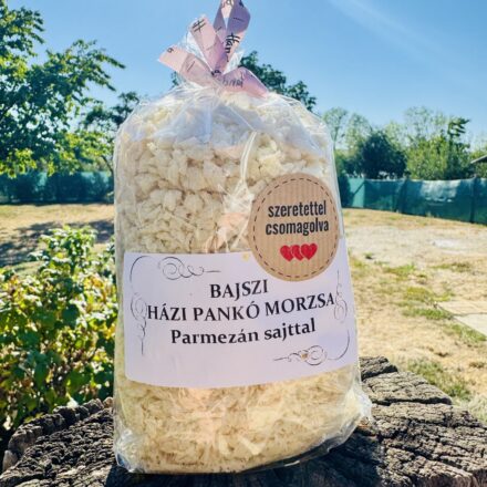Bajszi házi pankó morzsa - parmezán sajttal